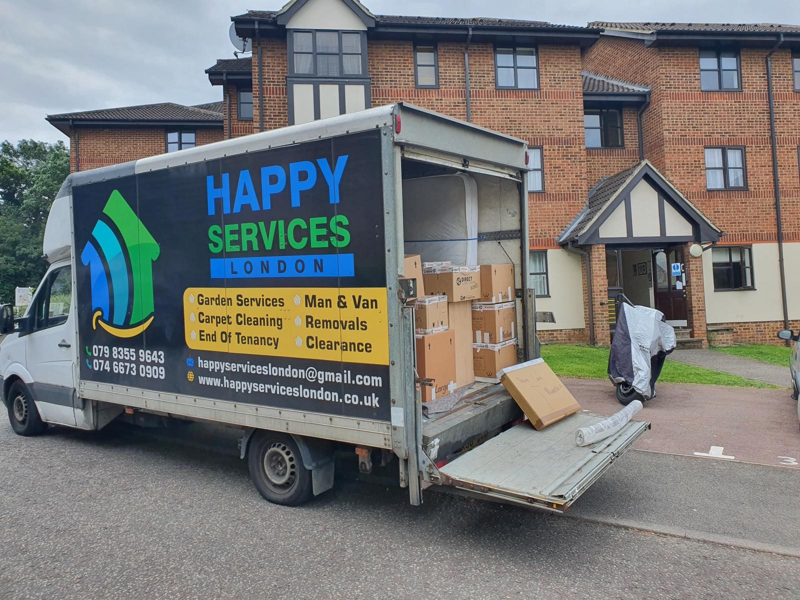 house removals in london - happy services london