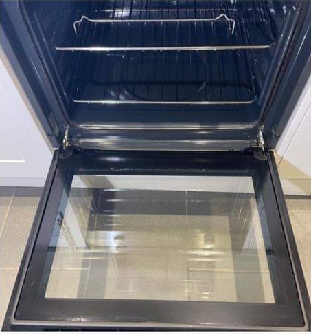 London Oven Cleaning Services by Happy Services London